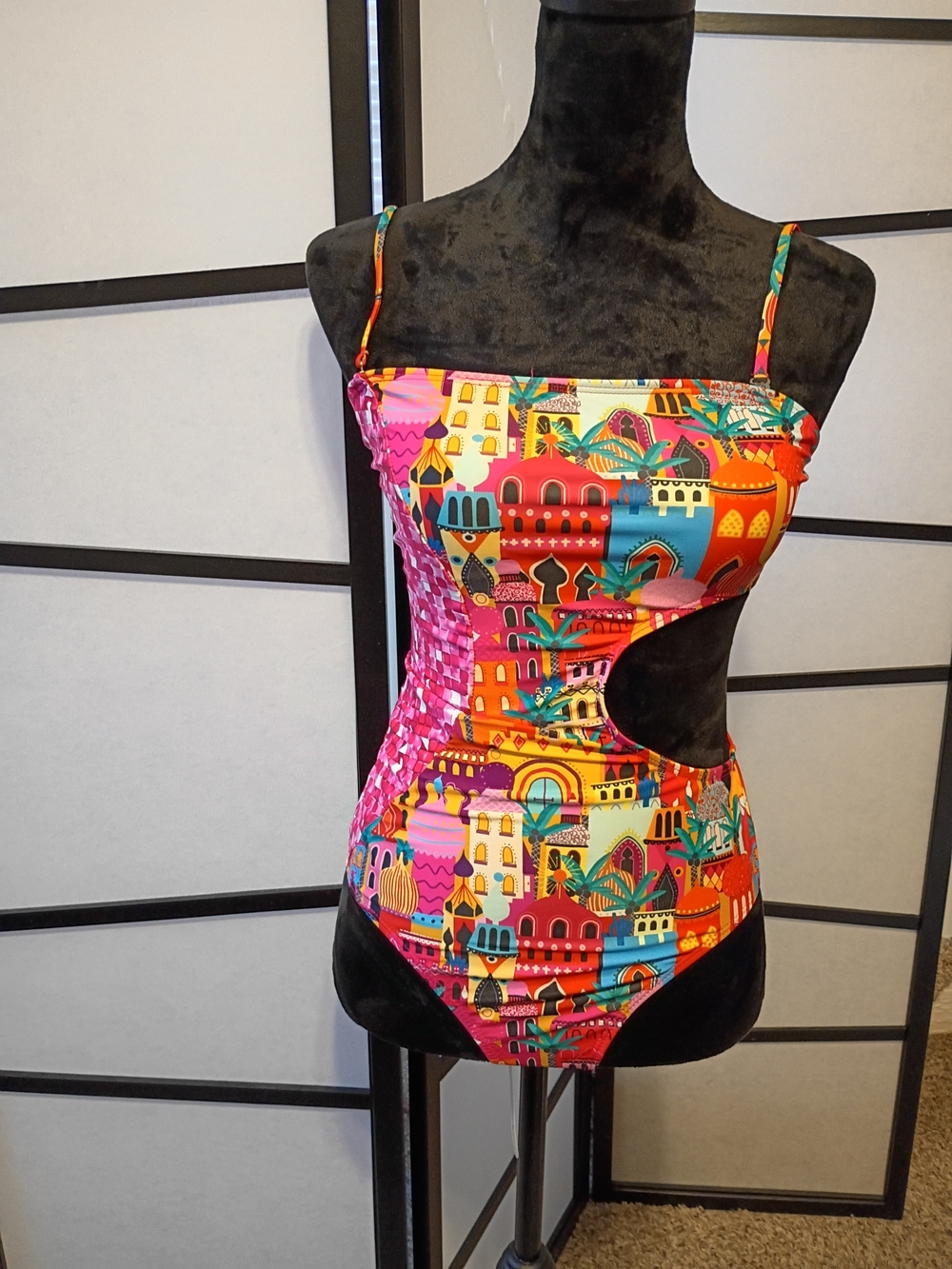 Multicolor One-Piece Swimsuit With Mediterranean Scenery - Picture 3 of 12